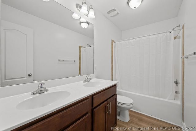 343 Fountain Grove Drive, Raeford, NC 28376