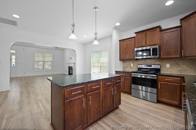 343 Fountain Grove Drive, Raeford, NC 28376