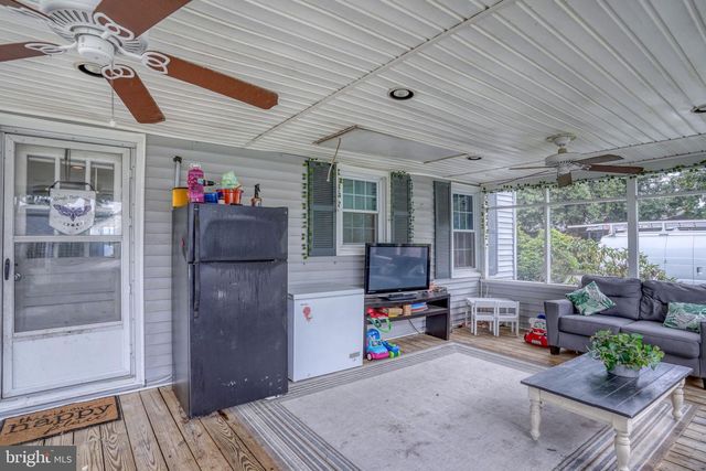 219 HICKORY LN, Seaford, DE 19973