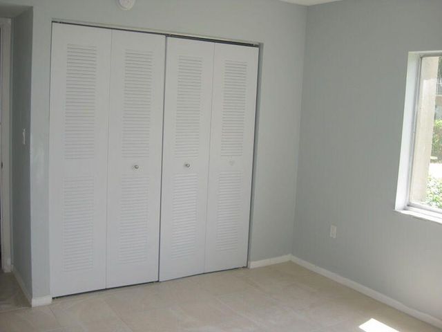 721 N Pine Island Road 116, Plantation, FL 33324