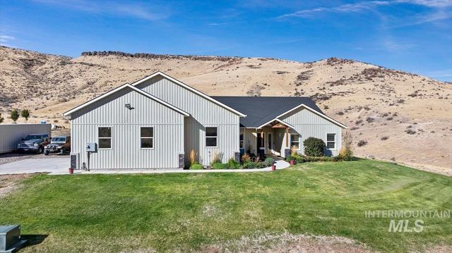 2689 Rock Creek Rd, Hansen, ID 83334 property photo