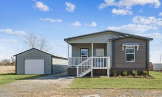 1103 Kyle Avenue, Warner, OK 74469