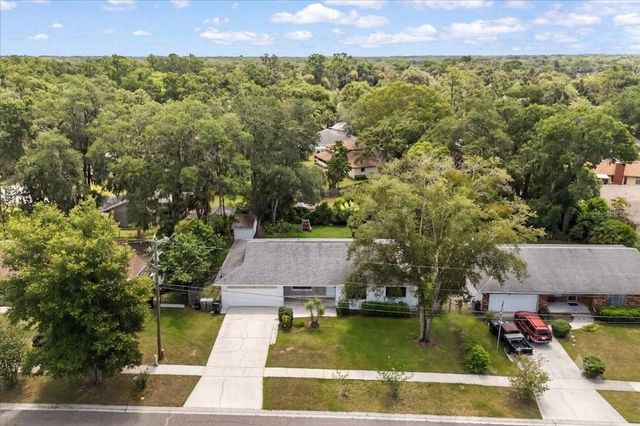 575 LAKE MCCOY DRIVE, Apopka, FL 32712