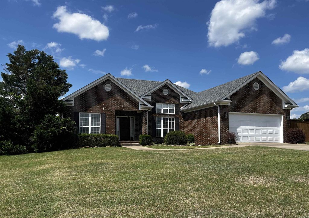 565 Triple J Drive, Lonoke, AR 72086