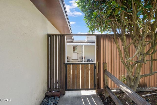 2702 Orange Avenue, La Crescenta, CA 91214