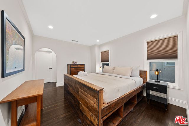 2624 S Palm Grove Avenue, Los Angeles, CA 90016