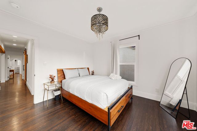 2624 S Palm Grove Avenue, Los Angeles, CA 90016