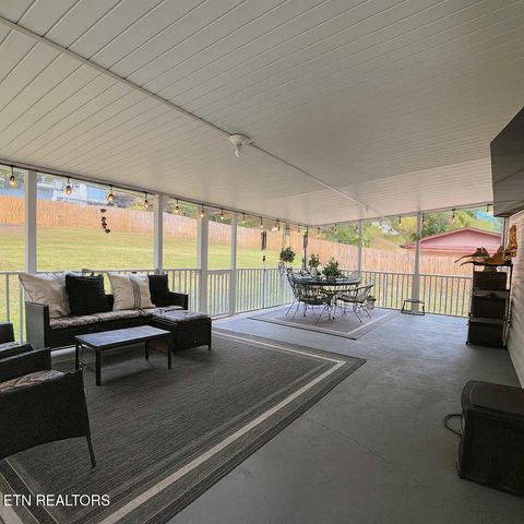 366 J D Walden, Ten Mile, TN 37880