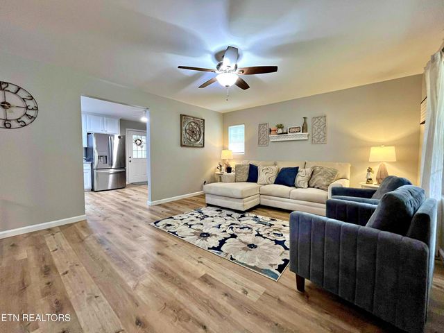 366 J D Walden, Ten Mile, TN 37880