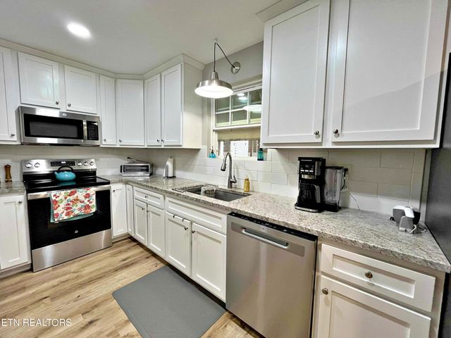 366 J D Walden, Ten Mile, TN 37880