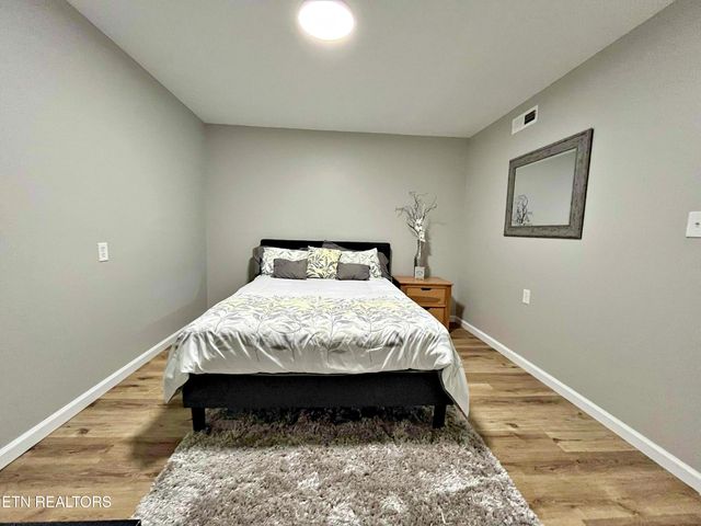 366 J D Walden, Ten Mile, TN 37880