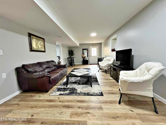 366 J D Walden, Ten Mile, TN 37880