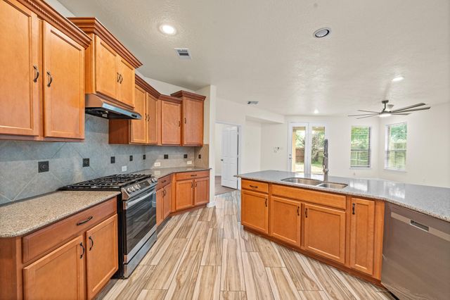 15623 Harris Canyon Lane, Cypress, TX 77429
