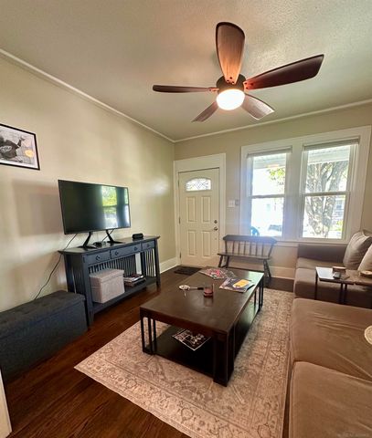 1348 Wayburn Street, Grosse Pointe Park, MI 48230