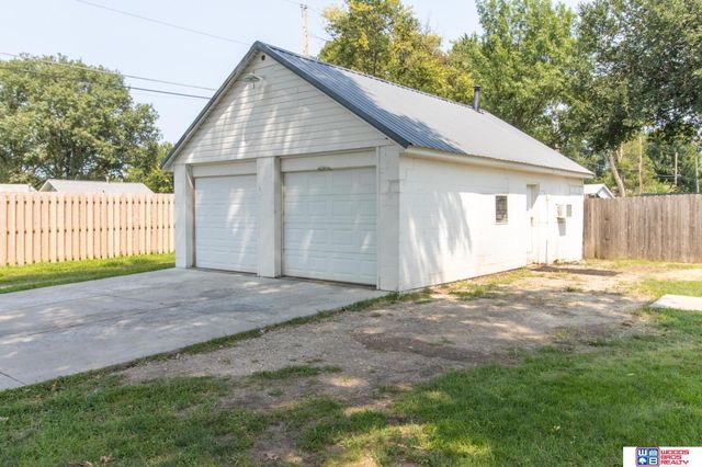 7102 Platte Avenue, Lincoln, NE 68507