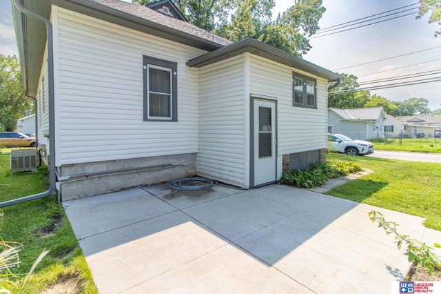7102 Platte Avenue, Lincoln, NE 68507