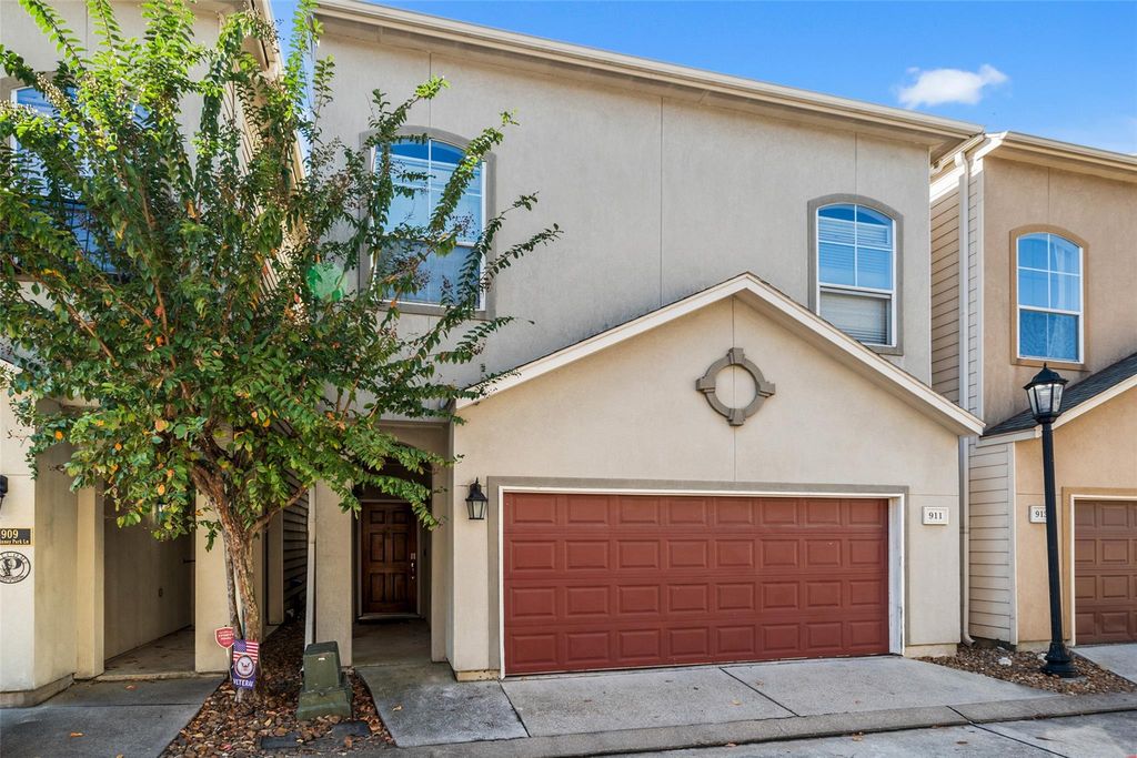911 Mckinney Park Lane, Houston, TX 77003