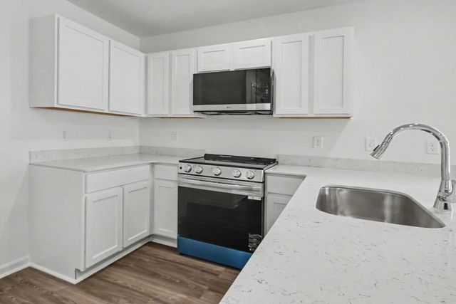 84 Vintage Way, Tabor City, NC 28463