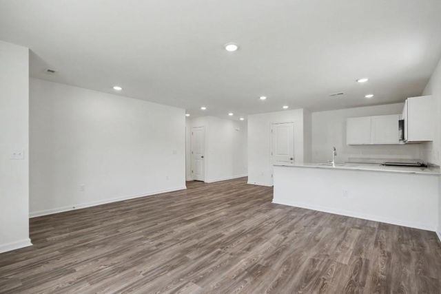84 Vintage Way, Tabor City, NC 28463