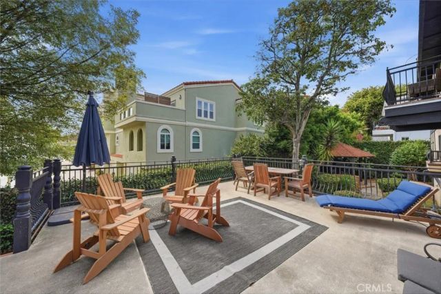 227 S Irena Avenue 1, Redondo Beach, CA 90277