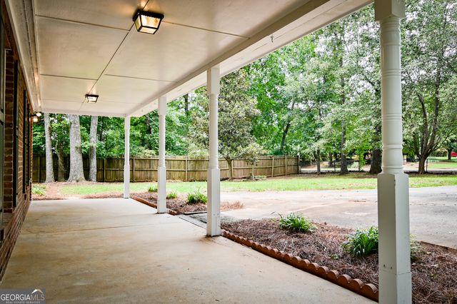 20 Ellis Trail, Covington, GA 30016