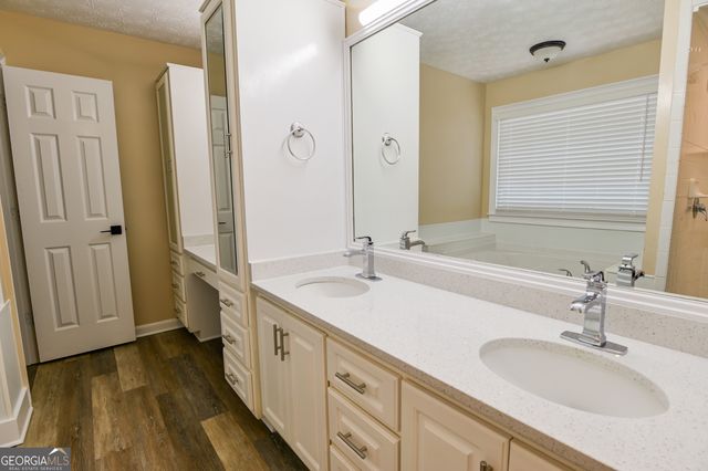 20 Ellis Trail, Covington, GA 30016