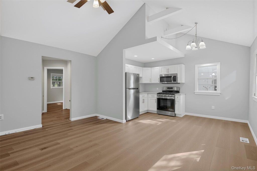 45 Lake Promenade, Ronkonkoma, NY 11779 — photo 2