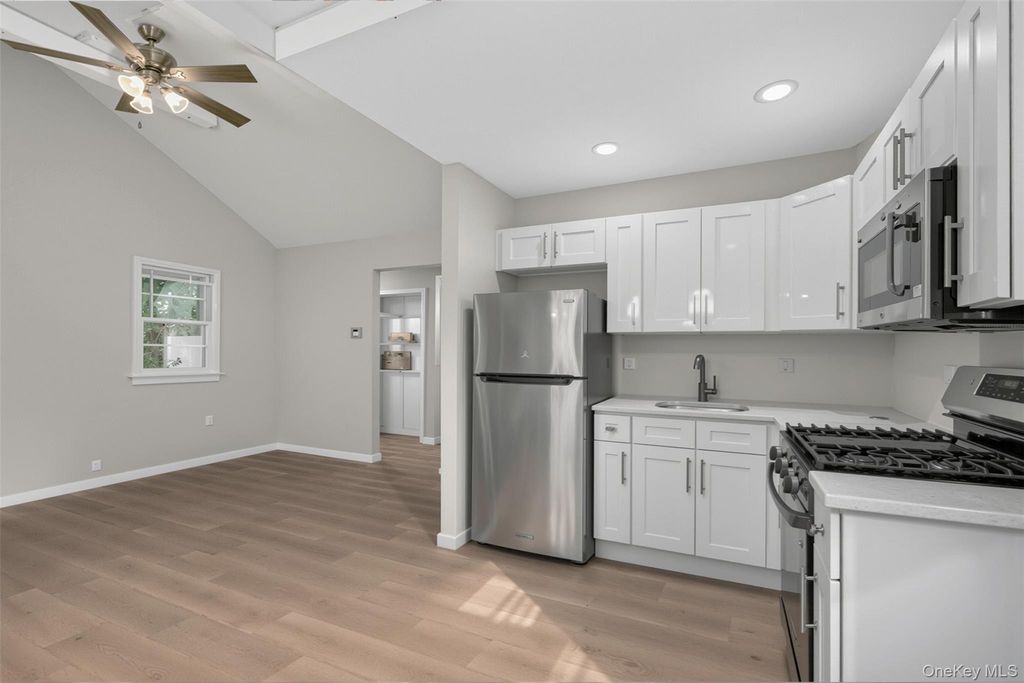 45 Lake Promenade, Ronkonkoma, NY 11779 — photo 3