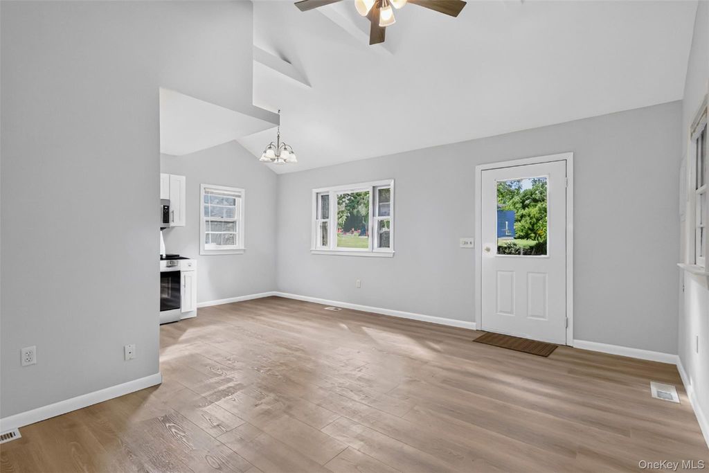 45 Lake Promenade, Ronkonkoma, NY 11779 — photo 4