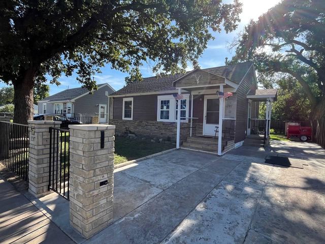 1207 N HYDRAULIC ST, Wichita, KS 67214