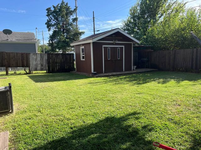 1207 N HYDRAULIC ST, Wichita, KS 67214