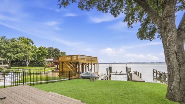 271 Ferguson Way, Point Blank, TX 77364