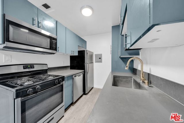 2636 Kansas Avenue 2, Santa Monica, CA 90404