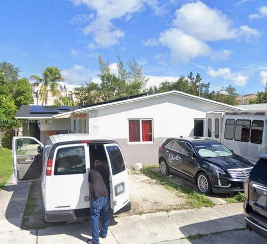 7641 NW 2nd Ct, Miami, FL 33150