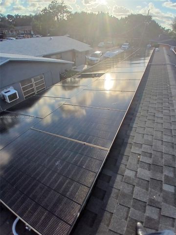 7641 NW 2nd Ct, Miami, FL 33150