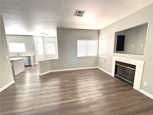 3569 Lazy Sun Lane, Las Vegas, NV 89147