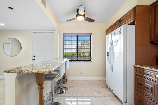 7290 Kinghurst Drive 607, Delray Beach, FL 33446