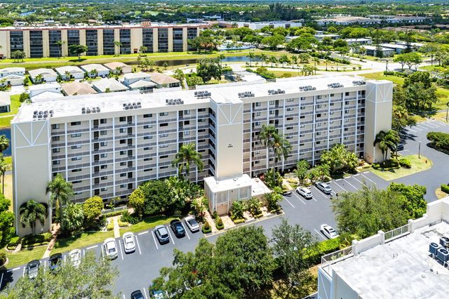 7290 Kinghurst Drive 607, Delray Beach, FL 33446