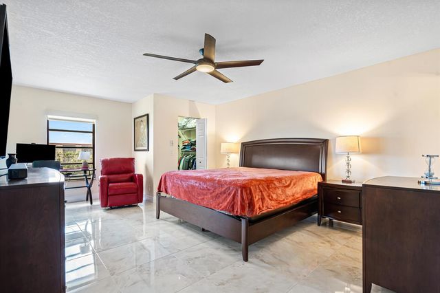 7290 Kinghurst Drive 607, Delray Beach, FL 33446