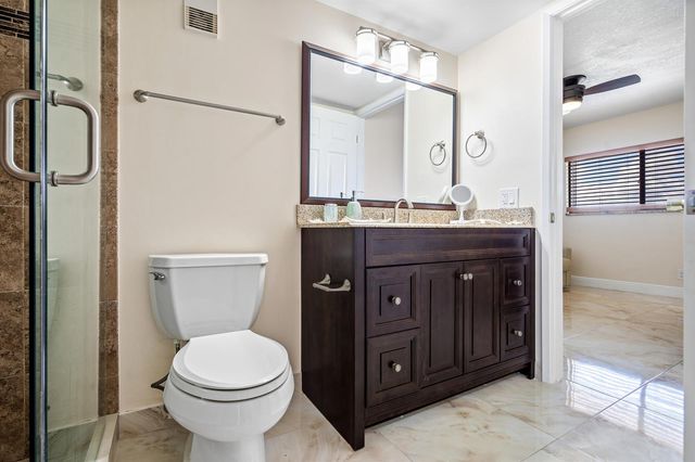 7290 Kinghurst Drive 607, Delray Beach, FL 33446