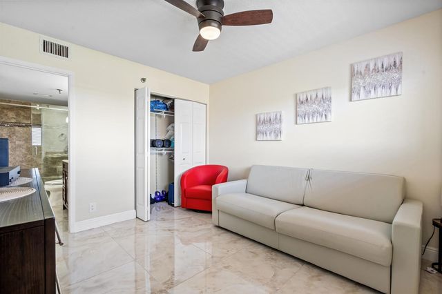 7290 Kinghurst Drive 607, Delray Beach, FL 33446