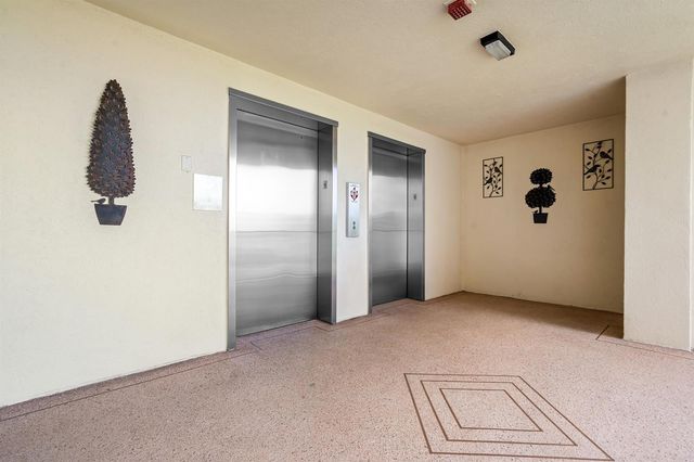 7290 Kinghurst Drive 607, Delray Beach, FL 33446
