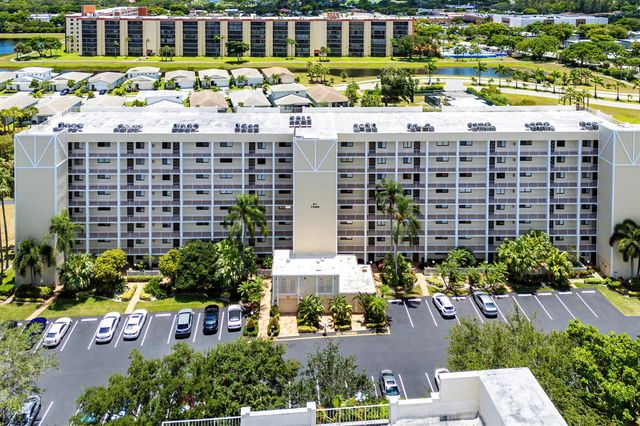 7290 Kinghurst Drive 607, Delray Beach, FL 33446