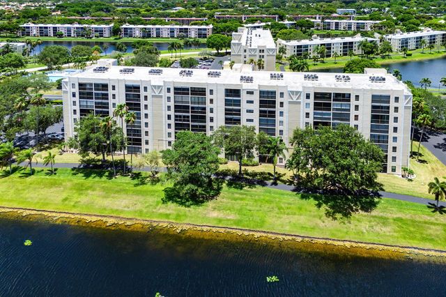 7290 Kinghurst Drive 607, Delray Beach, FL 33446