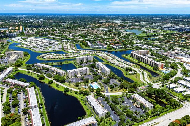 7290 Kinghurst Drive 607, Delray Beach, FL 33446