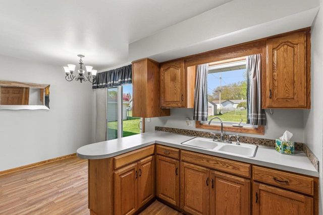 18 N ST JOSEPHS LANE, Fond Du Lac, WI 54935