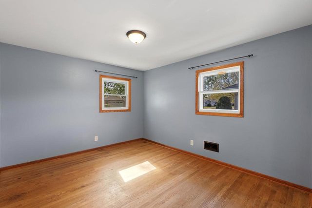 18 N ST JOSEPHS LANE, Fond Du Lac, WI 54935