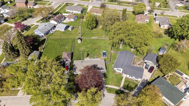 18 N ST JOSEPHS LANE, Fond Du Lac, WI 54935