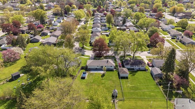 18 N ST JOSEPHS LANE, Fond Du Lac, WI 54935