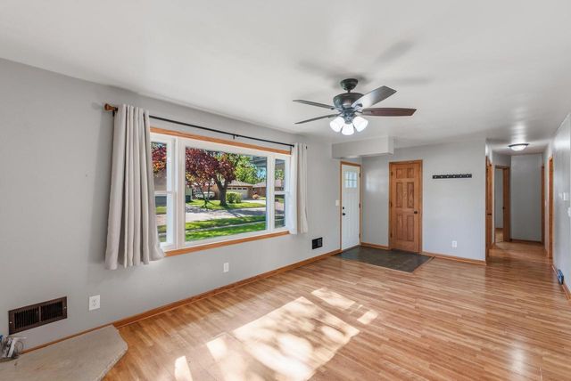 18 N ST JOSEPHS LANE, Fond Du Lac, WI 54935